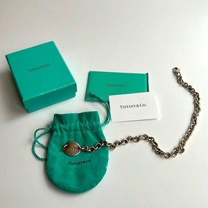 Authentic Tiffany and Co. “Return to Tiffany” sterling oval choker